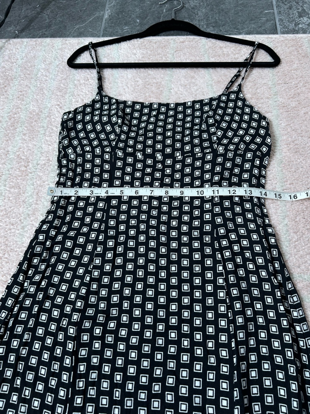 Reformation Liya Black and White Geometric Slip Midi Dress Size 10 Summer Event - Picture 8 of 12